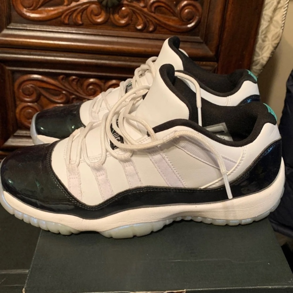 Jordan 11 low
